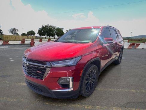 Used 2023 Chevrolet Traverse RS FWD image 5