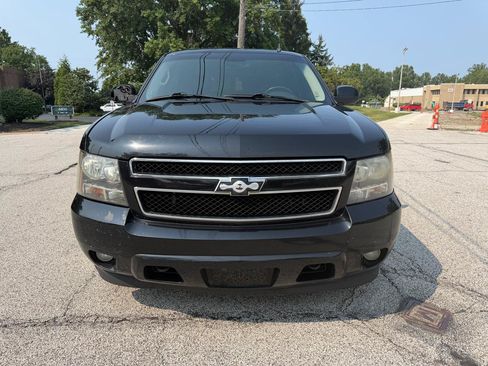 Used 2008 Chevrolet Tahoe LT w/ LT Preferred Equipment Group AWD/4WD image 2