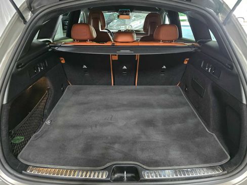 Used 2024 Mercedes-Benz GLC 300 4MATIC image 18