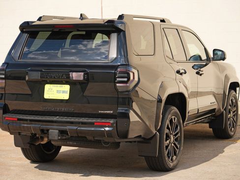 Used 2025 Toyota 4Runner Platinum AWD/4WD image 57