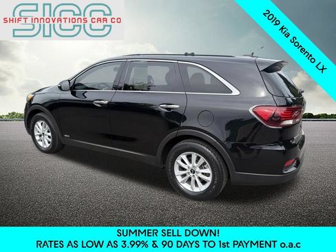 Used 2019 Kia Sorento AWD V6 image 4
