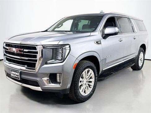 Used 2021 GMC Yukon XL SLT w/ SLT Premium Package image 1