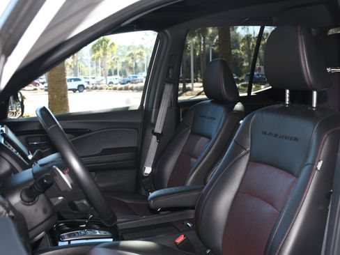 Used 2022 Honda Ridgeline Black Edition image 13