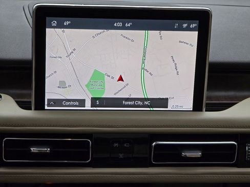 Used 2022 Lincoln Aviator Reserve RWD image 4
