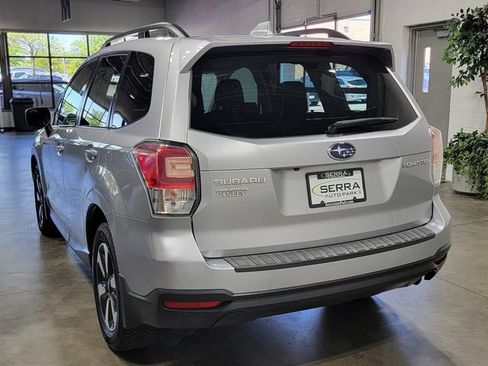 Used 2018 Subaru Forester 2.5i Premium w/ Protection Package #1 AWD/4WD image 7
