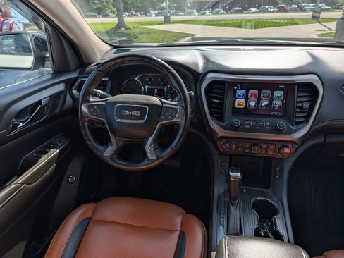 Used 2019 GMC Acadia SLT AWD/4WD image 11
