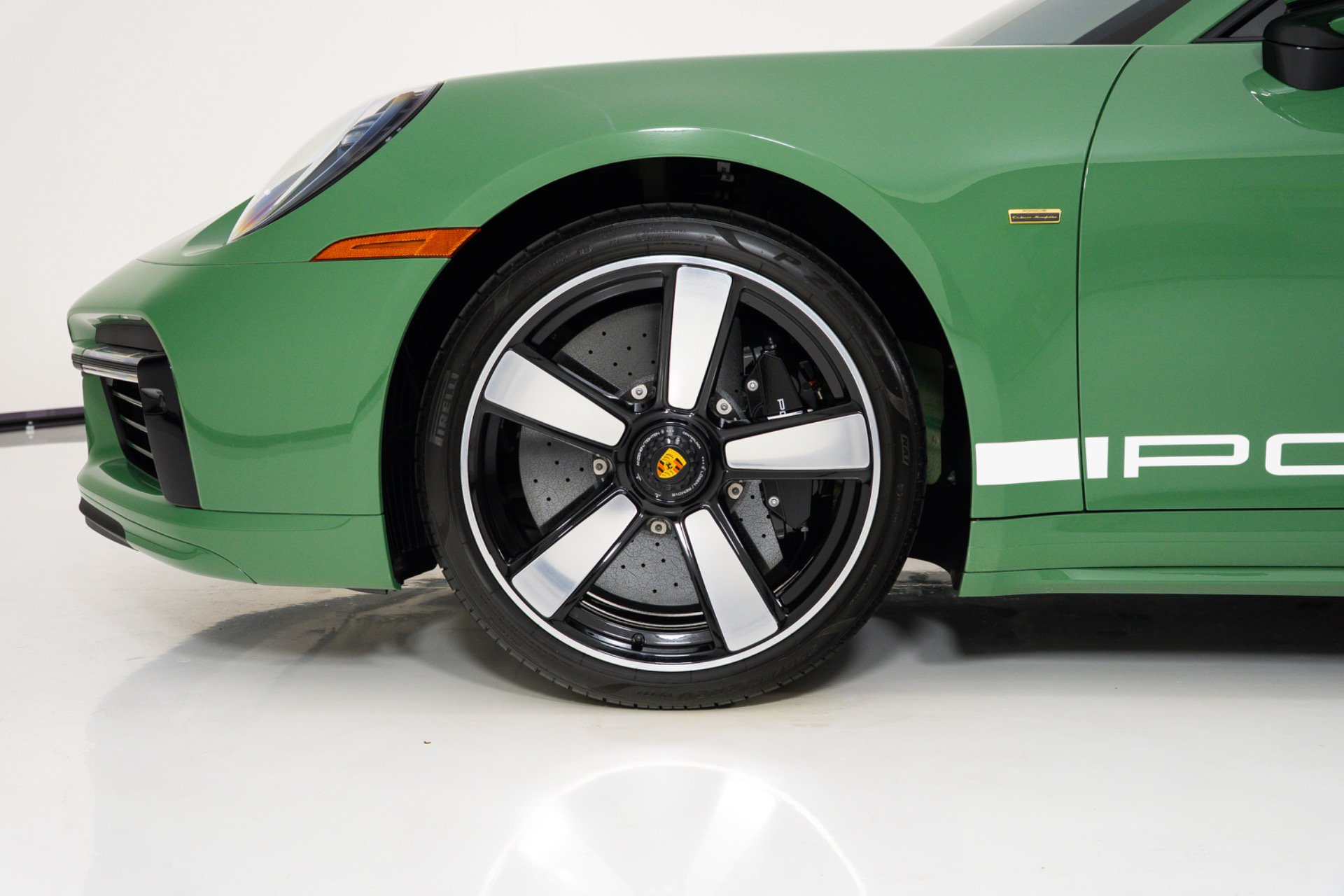 Used 2023 Porsche 911 Sport Classic RWD image 10
