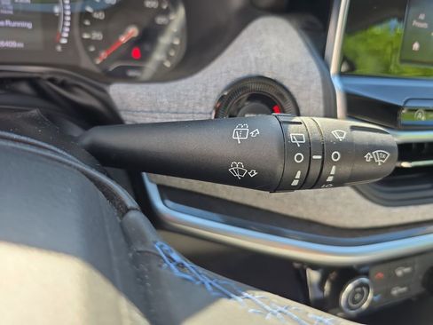 Used 2022 Jeep Compass Latitude image 20