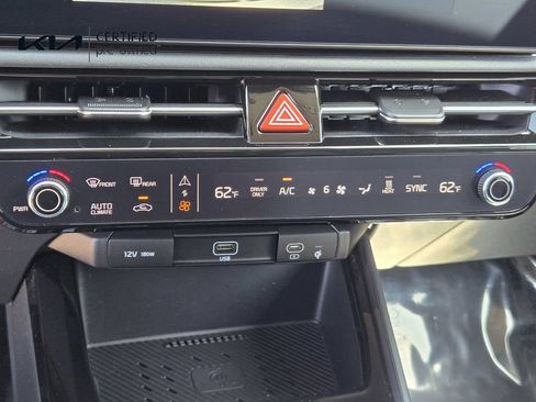 Certified 2024 Kia Niro Wind w/ Wind Preserve Package FWD image 19