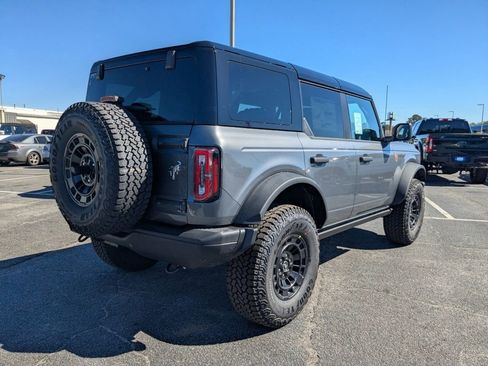 New 2026 Ford Bronco Badlands image 4