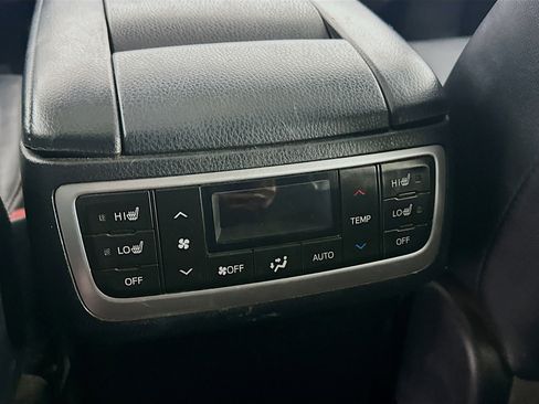 Used 2018 Toyota Highlander Limited Platinum AWD/4WD image 26