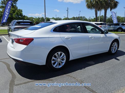 Used 2025 Chevrolet Malibu LT FWD image 5