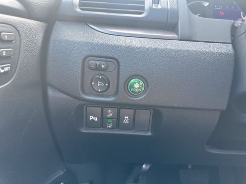 Used 2025 Honda Passport EX-L image 27