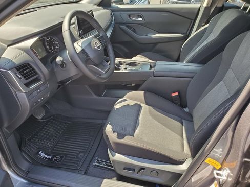 Certified 2026 Nissan Rogue SV w/ Cold Weather Package image 18