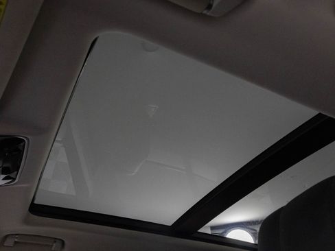 Used 2019 Land Rover Range Rover HSE image 34