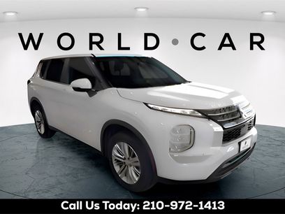Used 2024 Mitsubishi Outlander ES