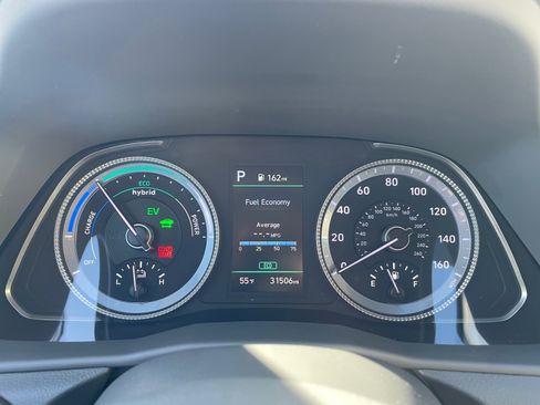 Used 2023 Hyundai Sonata SEL w/ Cargo Package image 3