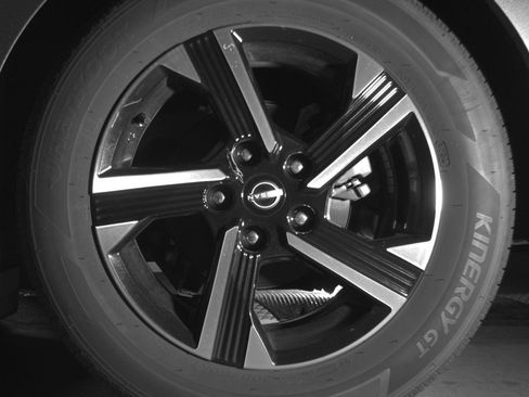 Used 2025 Nissan Sentra SV FWD image 14