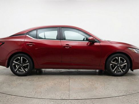 Used 2025 Nissan Sentra SV FWD image 11