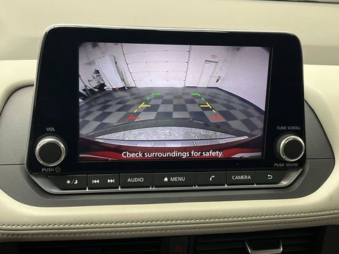 Used 2023 Nissan Rogue SV AWD/4WD image 21