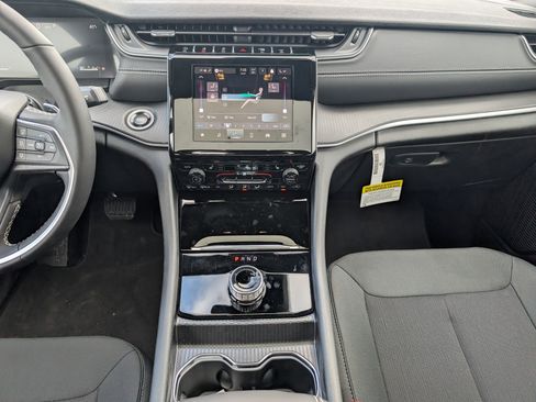 New 2026 Jeep Grand Cherokee Laredo X image 14