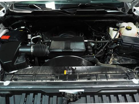 Used 2024 Chevrolet Silverado 2500 LT w/ Convenience Package AWD/4WD image 9