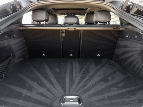 Used 2023 Mercedes-Benz GLC 300 4MATIC Coupe image 36