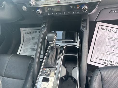 Used 2022 Kia Telluride EX w/ EX Premium Package AWD/4WD image 12