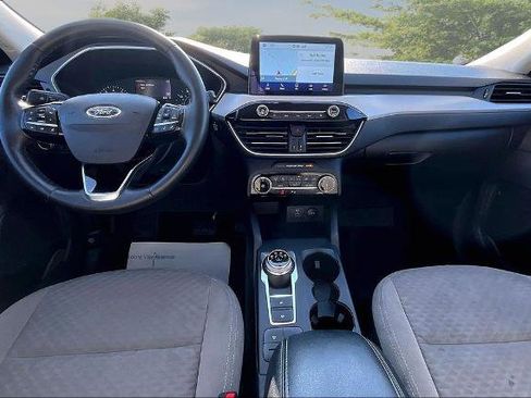 Certified 2022 Ford Escape SE w/ Cold Weather Package FWD image 15