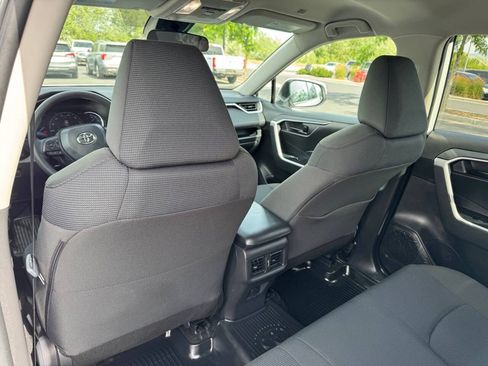 Used 2024 Toyota RAV4 LE AWD/4WD image 26