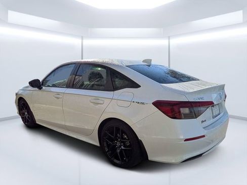 Used 2025 Honda Civic Sport image 5