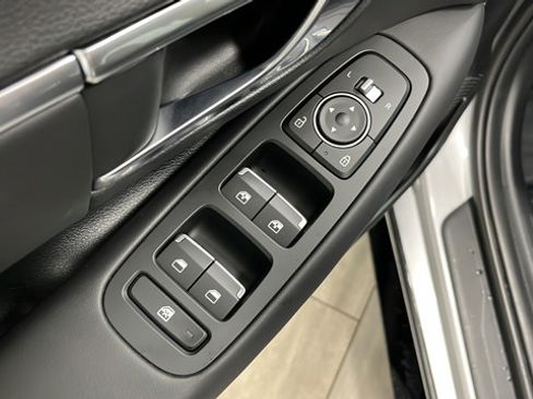 Used 2023 Hyundai Sonata SEL w/ Convenience Package FWD image 22