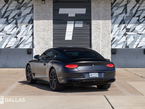 Used 2022 Bentley Continental GT image 12