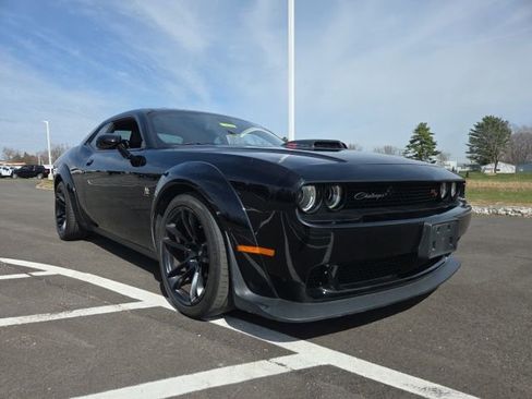 Used 2021 Dodge Challenger R/T Scat Pack image 1