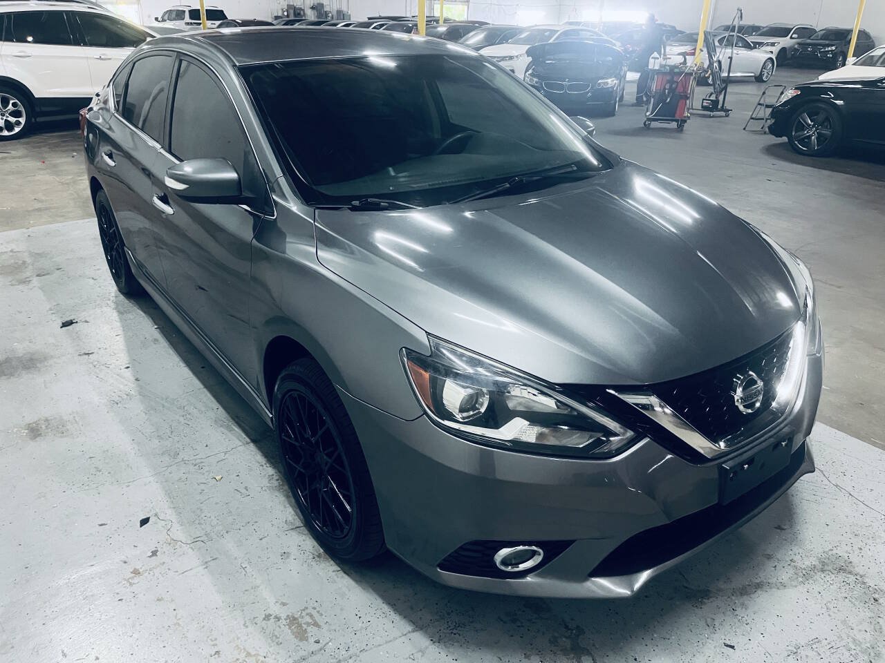 Used 2018 Nissan Sentra SR FWD image 4
