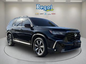 Used 2024 Honda Pilot Touring video 1