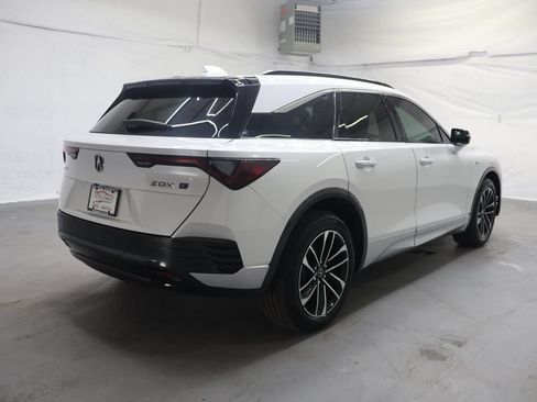 Used 2024 Acura ZDX A-Spec AWD/4WD image 7