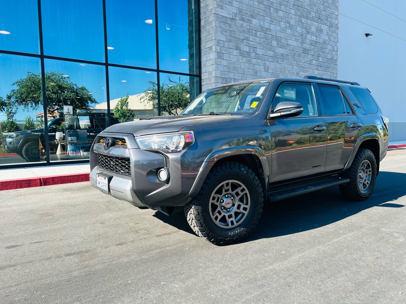 Used 2019 Toyota 4Runner TRD Off-Road Premium w/ Wilderness Package AWD/4WD image 1