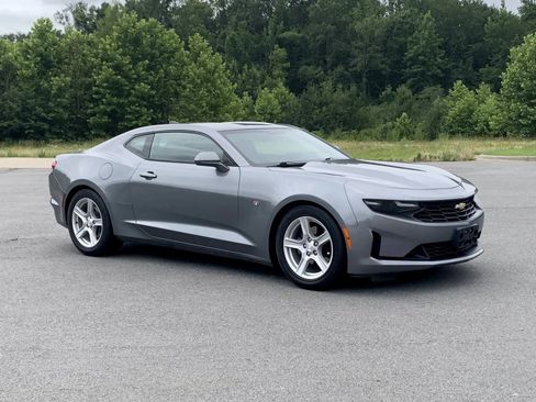 Used 2020 Chevrolet Camaro LT RWD image 1