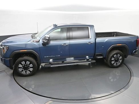 New 2025 GMC Sierra 2500 Denali w/ Denali Reserve Package image 39