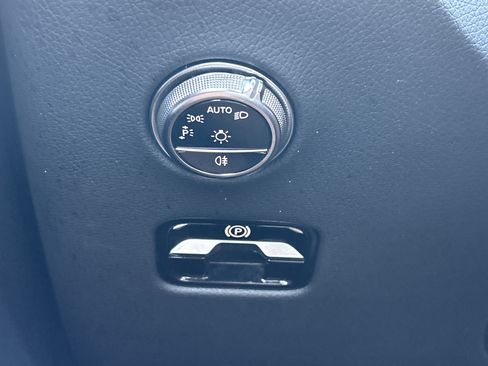 Certified 2024 Mercedes-Benz GLC 300 4MATIC image 25