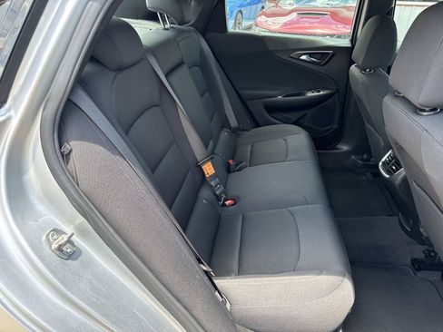 Used 2022 Chevrolet Malibu LT FWD image 9