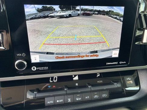 Used 2022 Toyota Tundra SR5 w/ Convenience Package RWD image 28