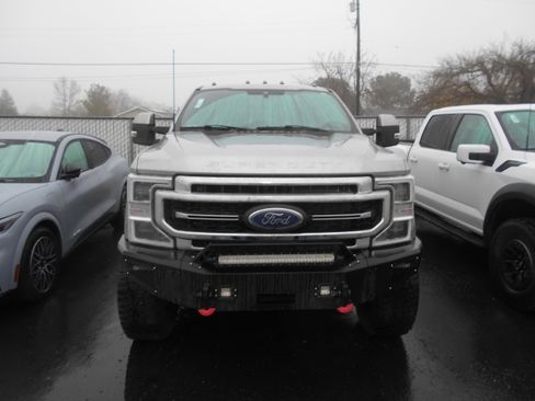 Used 2022 Ford F250 Lariat w/ Lariat Ultimate Package image 2