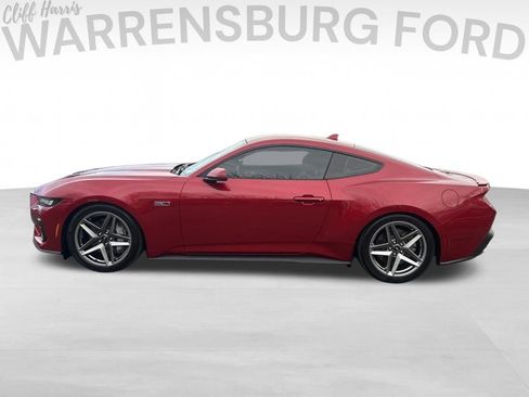 Used 2024 Ford Mustang GT Premium image 4