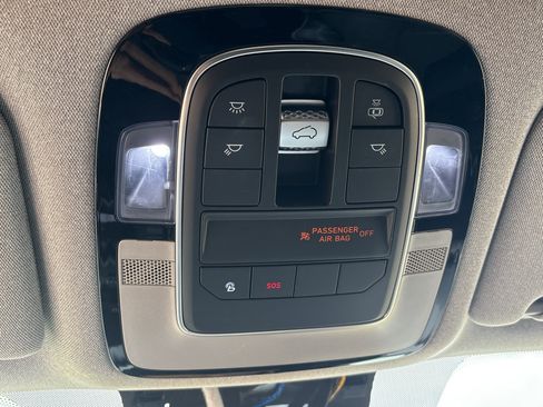 Used 2021 Hyundai Santa Fe Limited FWD image 27