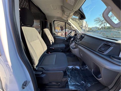 Used 2024 Ford Transit 250 Low Roof w/ Exterior Upgrade Package image 33