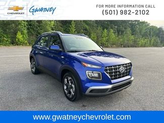 Used 2025 Hyundai Venue SEL FWD video 3