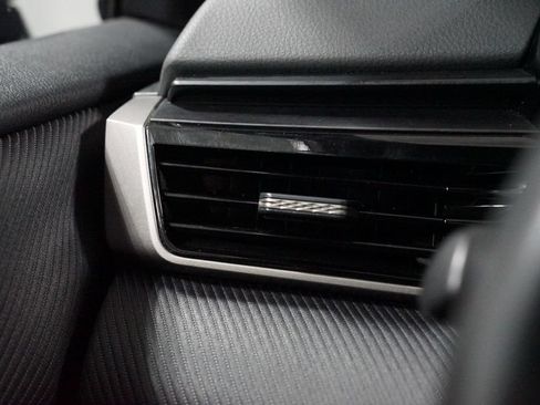 Used 2025 Toyota Camry SE FWD image 25