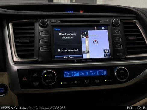 Used 2016 Toyota Highlander XLE FWD image 15